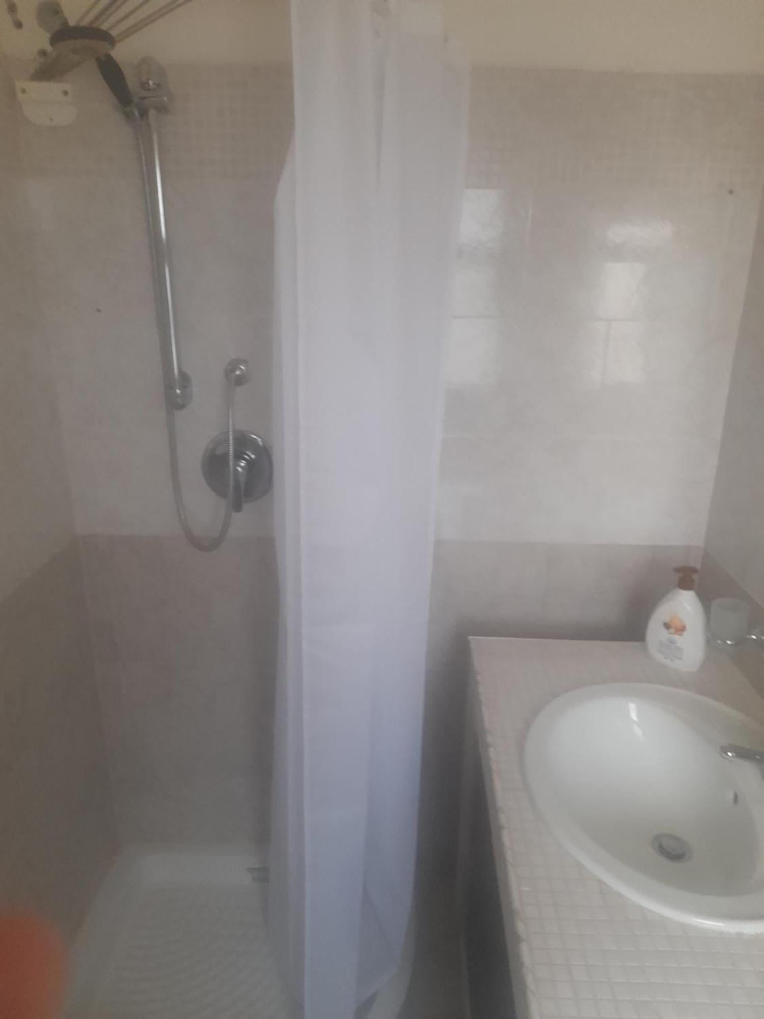 Bed And Fly Aeroporto Fontanarossa Reception H24 Bagno Privato In 2*