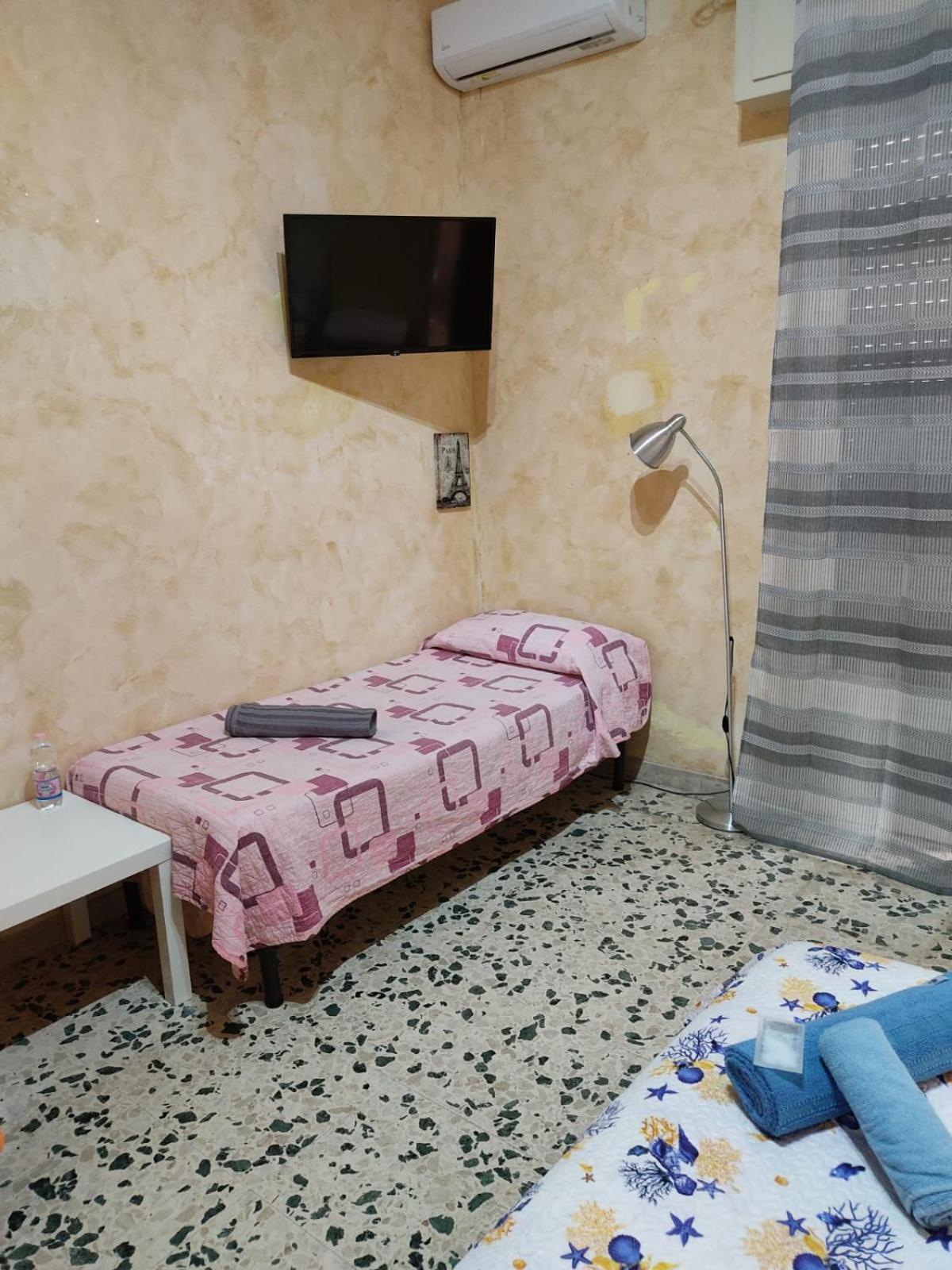 Bed And Fly Aeroporto Fontanarossa Reception H24 Bagno Privato In 2*